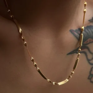 Collar "Twist of Fate" en Acero Inoxidable de Titanio