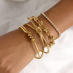 Alternative view of Brazalete "Frecuencia" en Acero Inoxidable y Chapado en Oro de 18K