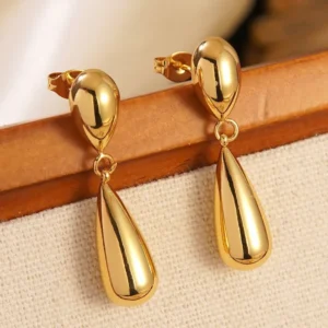 Alternative view of Aretes “Budapest” en Acero Inoxidable y Chapado en Oro de 18K
