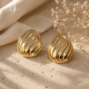 Aretes "Almond" en Acero Inoxidable Dorado