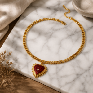 Collar "Heart Has Eyes" en Acero Inoxidable y Chapado en Oro de 18K
