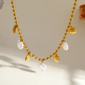 Collar "Pretty Little Shells" en Acero Inoxidable y Chapado en Oro de 18K