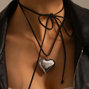 Collar "Velvet Heart" en Acero Inoxidable