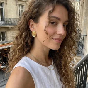 Alternative view of Aretes "Shield"en Acero Inoxidable y Chapado en Oro de 18K