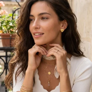 Alternative view of Aretes Stud de Corazón en Acero Inoxidable y Chapado en Oro de 18K