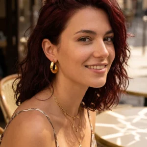 Aretes"Columpio"en Acero Inoxidable y Chapado en Oro de 18K - Imagen 4