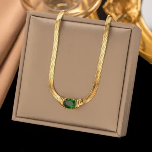 Alternative view of Collar "Gara" en Acero Inoxidable y Chapado en Oro de 18K