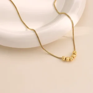 Alternative view of Collar "Essia" en Acero Inoxidable de Titanio y Chapado en Oro de 18K