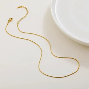 Collar “Arcana” en Acero Inoxidable de Titanio