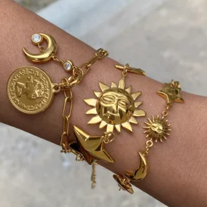 Alternative view of Pulsera “Firmamento” en Acero Inoxidable de Titanio y Chapada en Oro