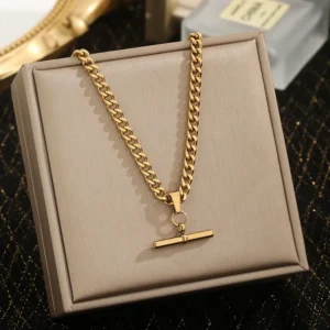 Alternative view of Collar “Pendulum” en Acero Inoxidable y Chapado en Oro de 18K