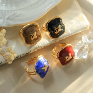 Alternative view of Anillo “Leia Blue” con Enamel en Acero Inoxidable y Chapado en Oro de 18K