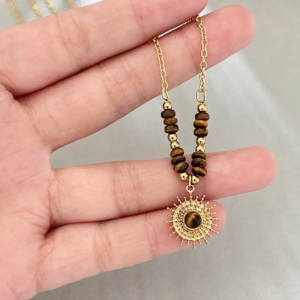 Collar “Aurora” con Ojo de Tigre (Piedra Natural) en Acero Inoxidable y Chapado en Oro de 18K