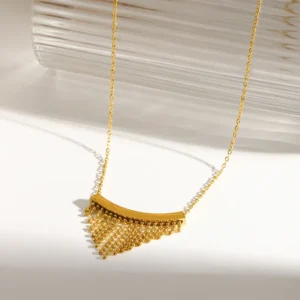 Collar “Talis” en Acero Inoxidable y Chapado en Oro de 18K
