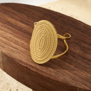 Anillo “Ancient” en Acero Inoxidable y Chapado en Oro de 14K
