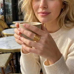 Alternative view of Anillo “Elan” en Acero Inoxidable y Chapado en Oro de 14K