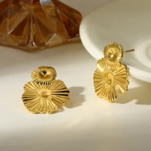 Aretes “Cherie” en Acero Inoxidable y Chapados en Oro de 18K