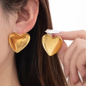 Aretes “Lovely” en Acero Inoxidable Dorado