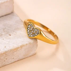 Anillo “Amorette” en Acero Inoxidable de Titanio Chapado en ORO 18K