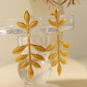 Aretes "Leaves"en Acero Inoxidable Dorado