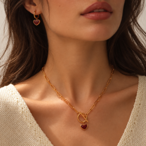 Collar "Baby Love" en Acero Inoxidable y Chapado en Oro de 18K