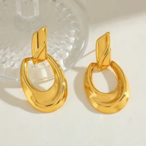 Aretes "Calla" en Acero Inoxidable y Chapado en Oro de 18K