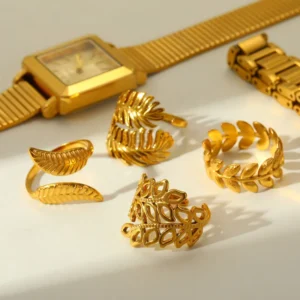 Alternative view of Anillo "Laurel" en Acero Inoxidable y Chapado en Oro