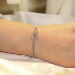 Pulsera "Knot Mini "en Color Plata de Acero Inoxidable y Chapado en Oro