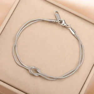 Alternative view of Pulsera "Knot Mini "en Color Plata de Acero Inoxidable y Chapado en Oro