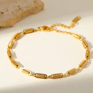 Pulsera "Engine" en Aceor Inoxidable y Chapado en Oro de 18K