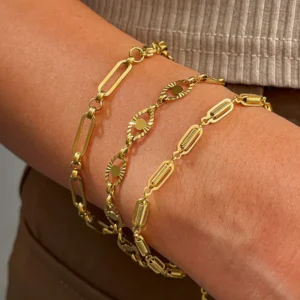 Alternative view of Pulsera "Engine" en Aceor Inoxidable y Chapado en Oro de 18K