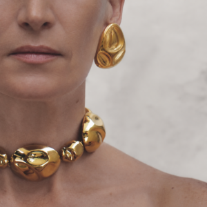 Aretes Statement "Forma" en Acero Inoxidable y Chapado en Oro de 18K
