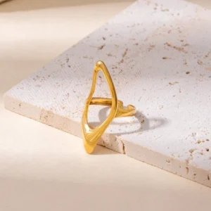 Anillo "Munch" en Acero Inoxidable Dorado