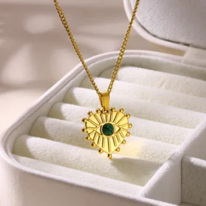 Collar "Ojo de Malaquita" en Acero Inoxidable y Chapado en Oro de 18K