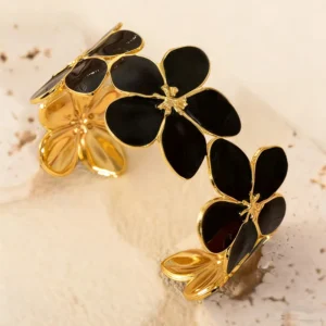 Brazalete “Black Jazmin” en Acero Inoxidable y Chapado en Oro de 18K