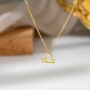 Collar Astrológico "Libra" en Acero Inoxidable y Chapado en Oro de 18K