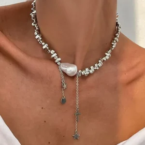 Alternative view of Collar "Moon Mermaid" en Acero Inoxidable y Chapado en Oro de 18K