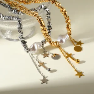 Collar "Moon Mermaid" en Acero Inoxidable y Chapado en Oro de 18K - Imagen 4